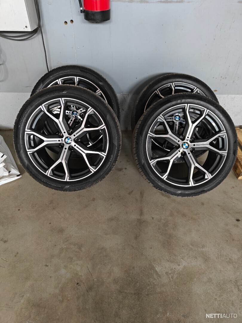 4 / 13