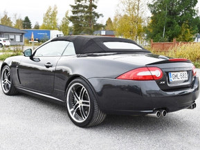 Jaguar XKR