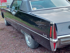 Cadillac De Ville