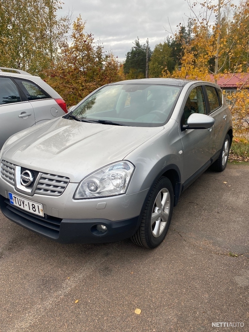 NissanQashqai2,0Acenta-RCCVT4WD