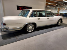 Mercedes-Benz 600