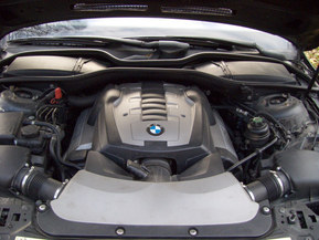 BMW 750