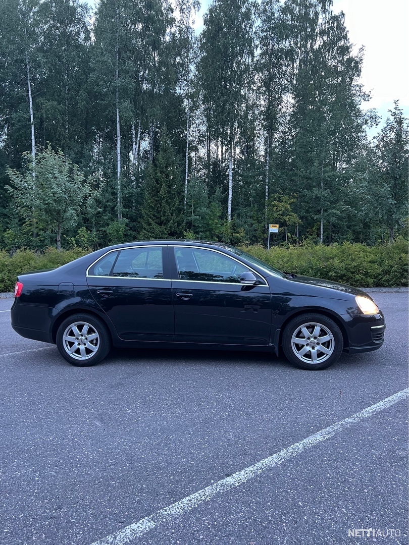 VolkswagenJettaComfortline1,4103kWTSISedan2008