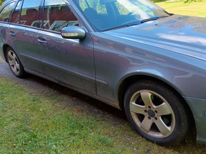 Mercedes-Benz E 220