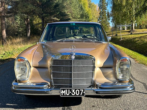 Mercedes-Benz S