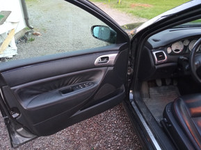 Peugeot 607