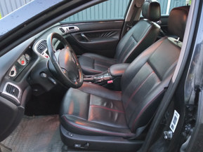 Peugeot 607