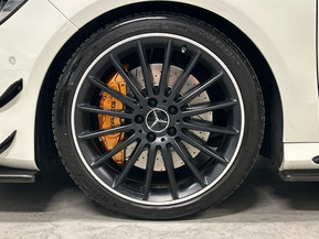Mercedes-Benz CLA 45 AMG