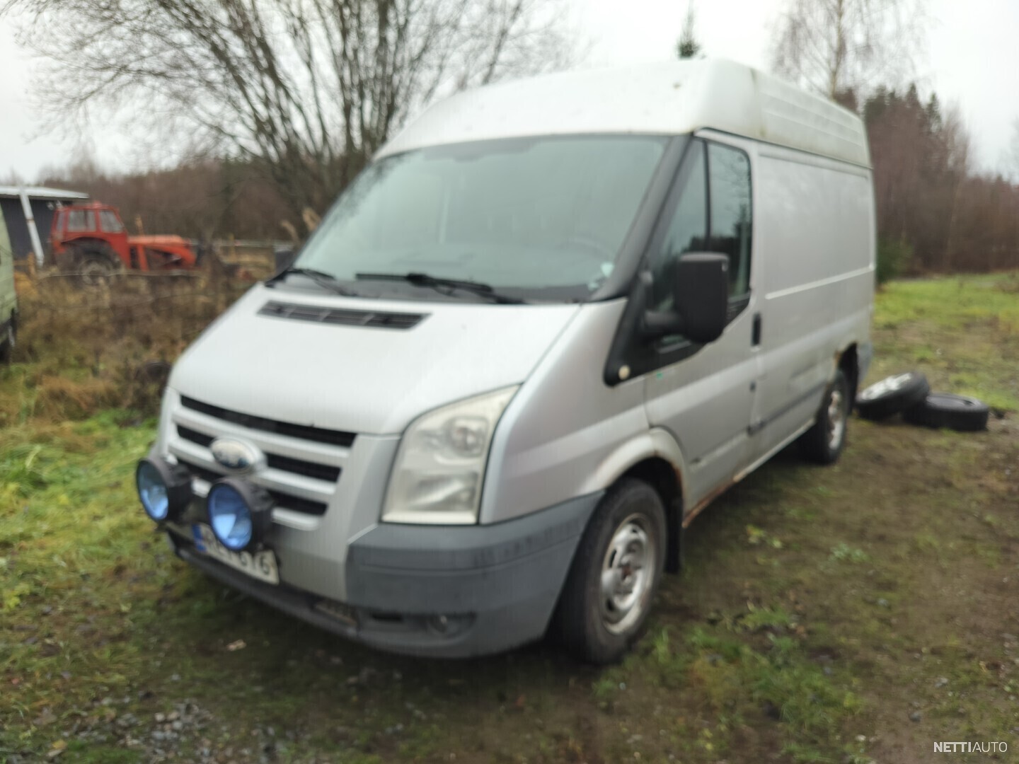 FordTransit300M2,2TDCi140M1KombiTrendFWD4,36Täyskorkea