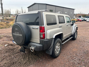 Hummer H3