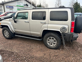 Hummer H3