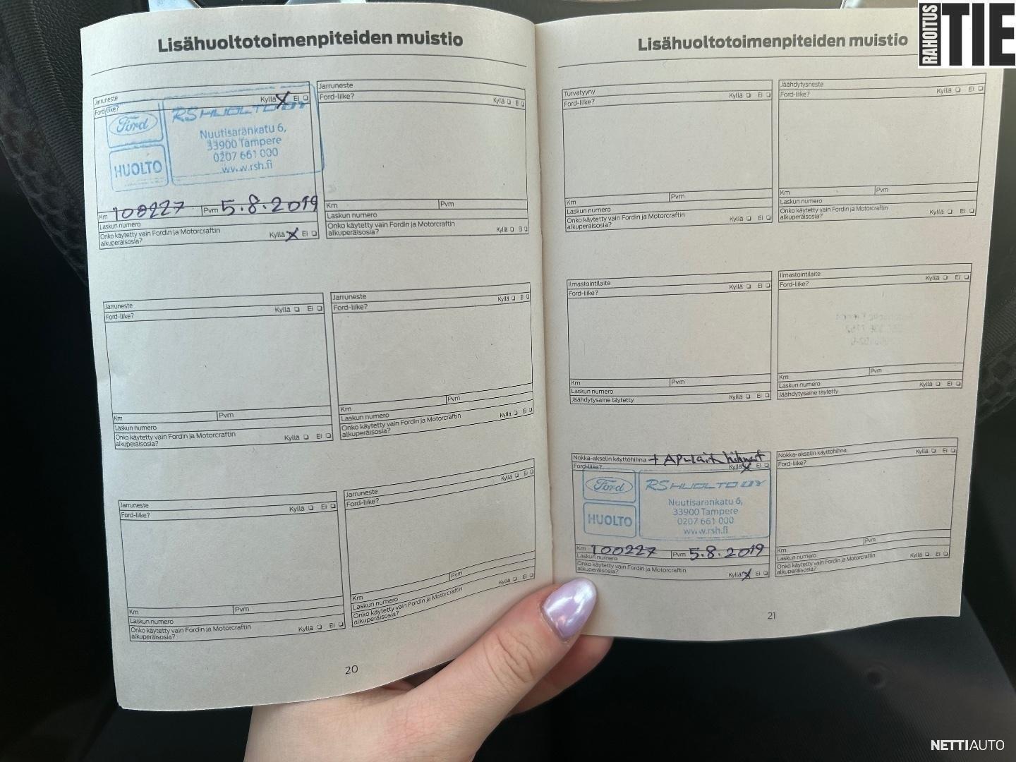 18 / 23