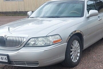 Lincoln Town Car