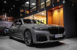 BMW 745