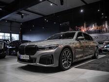 BMW 745