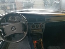 Mercedes-Benz 190