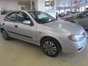 Nissan Almera