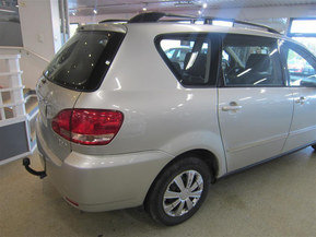 Toyota Avensis Verso