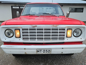 Dodge D150