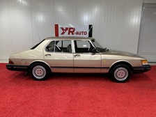 Saab 900