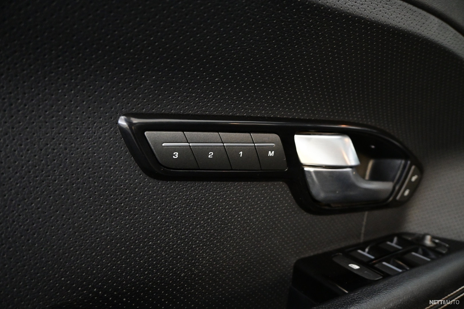 20 / 29
