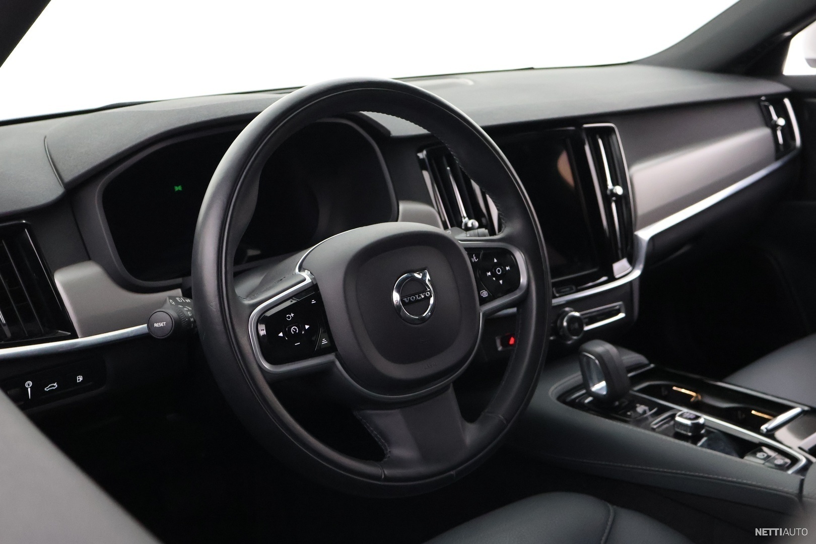 12 / 28