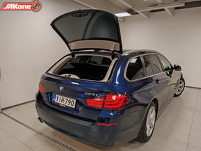 BMW 523