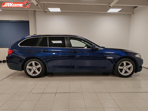 BMW 523