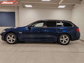 BMW 523