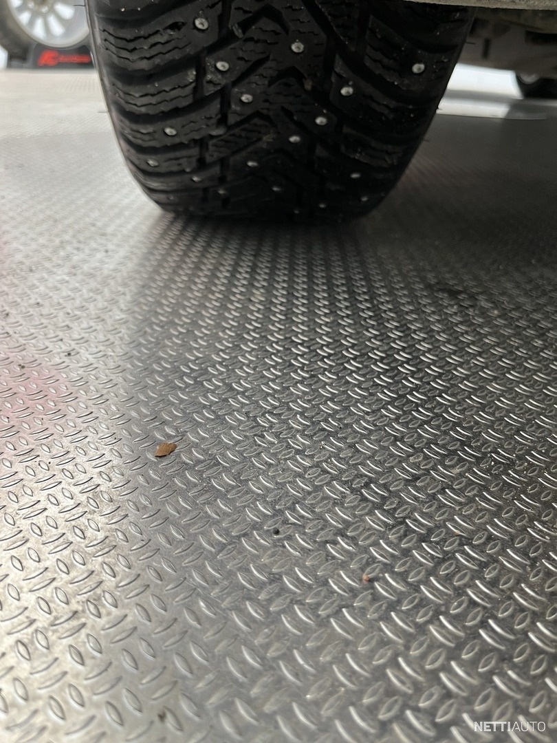28 / 36