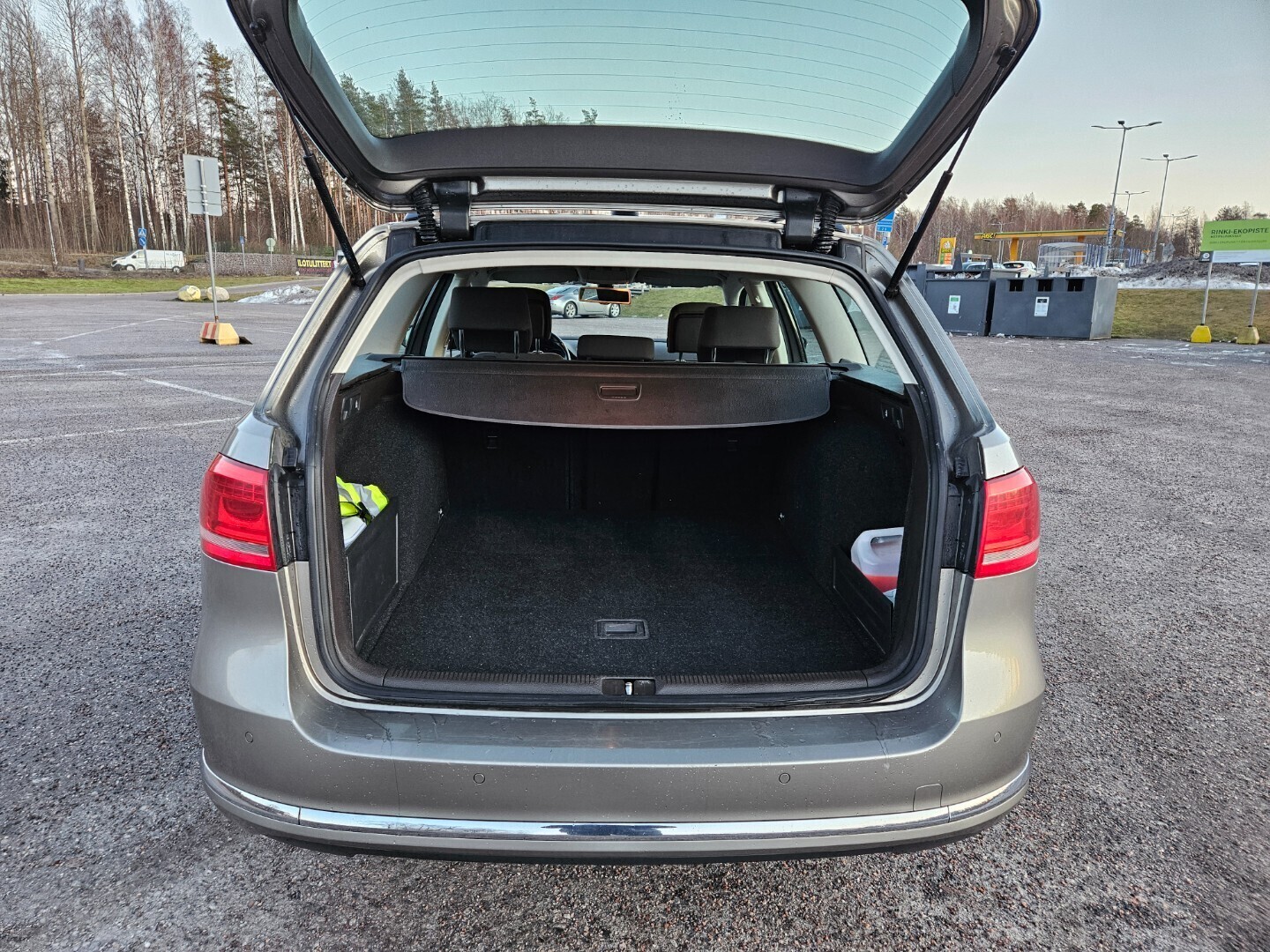 Volkswagen Passat 2012, kuva 4/17