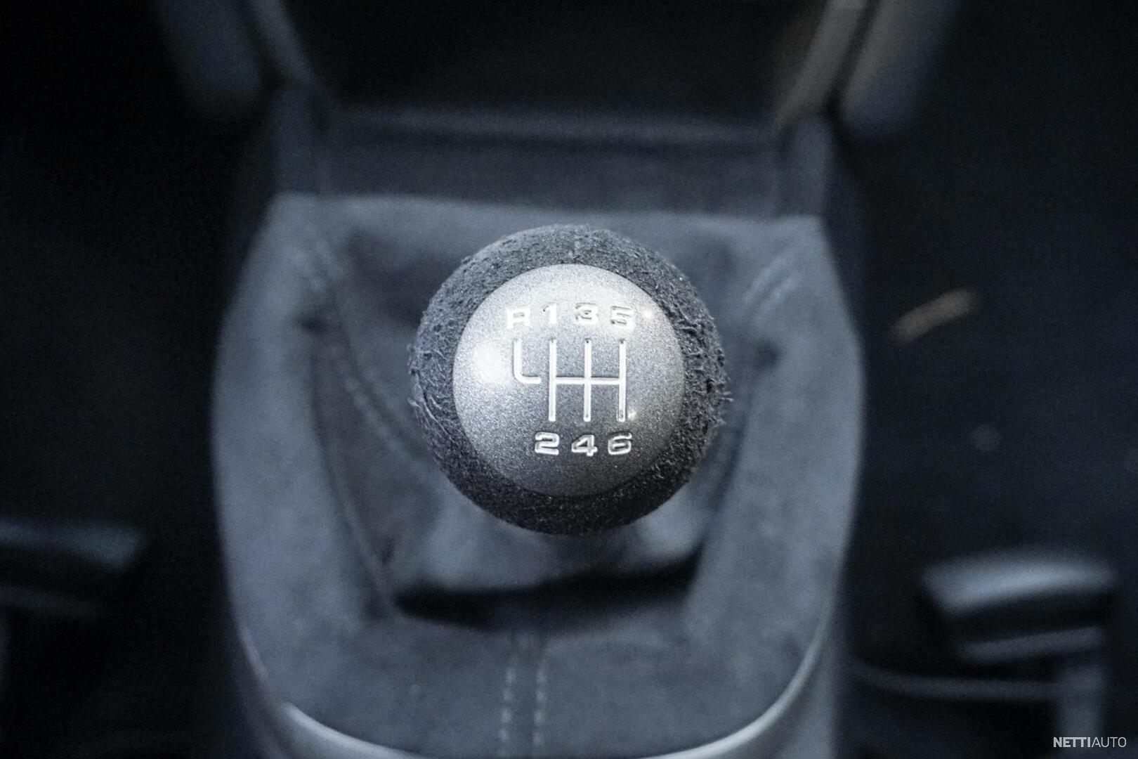 8 / 18