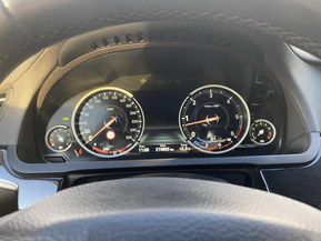 BMW 750