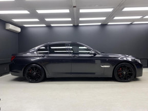 BMW 750