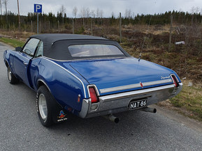 Oldsmobile Cutlass
