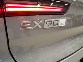 Volvo EX90