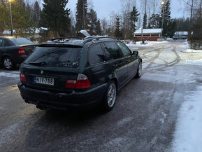 BMW 330