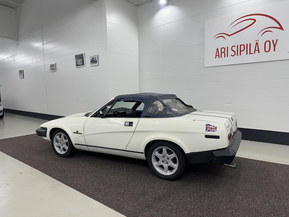 Triumph TR7