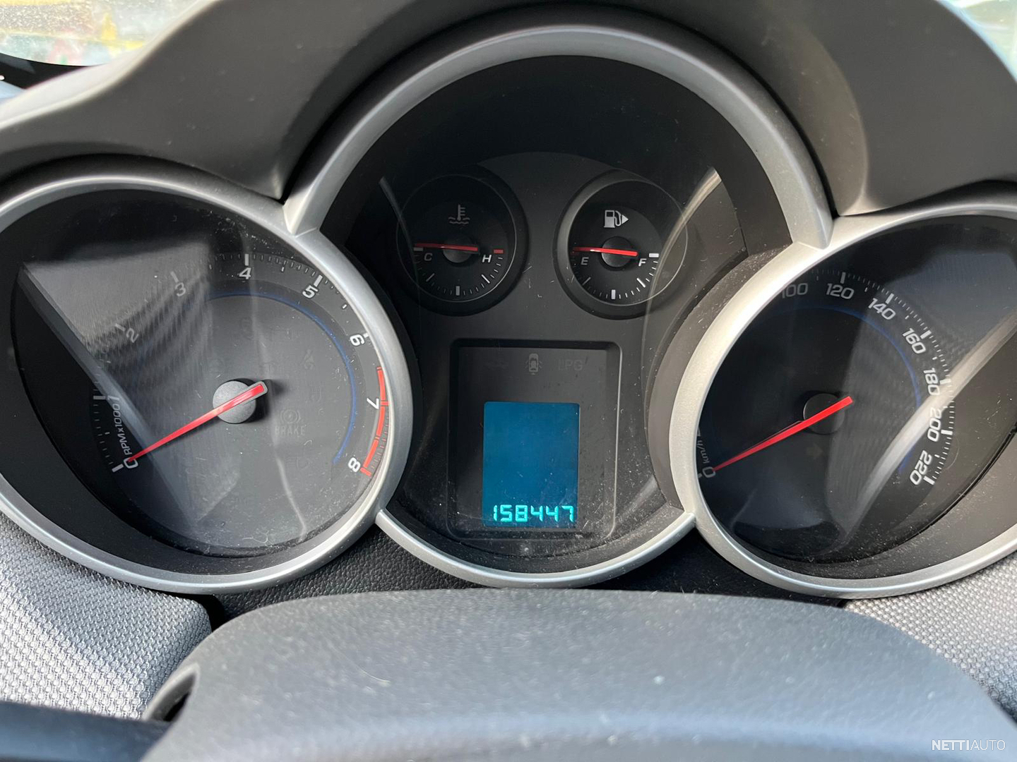 6 / 11