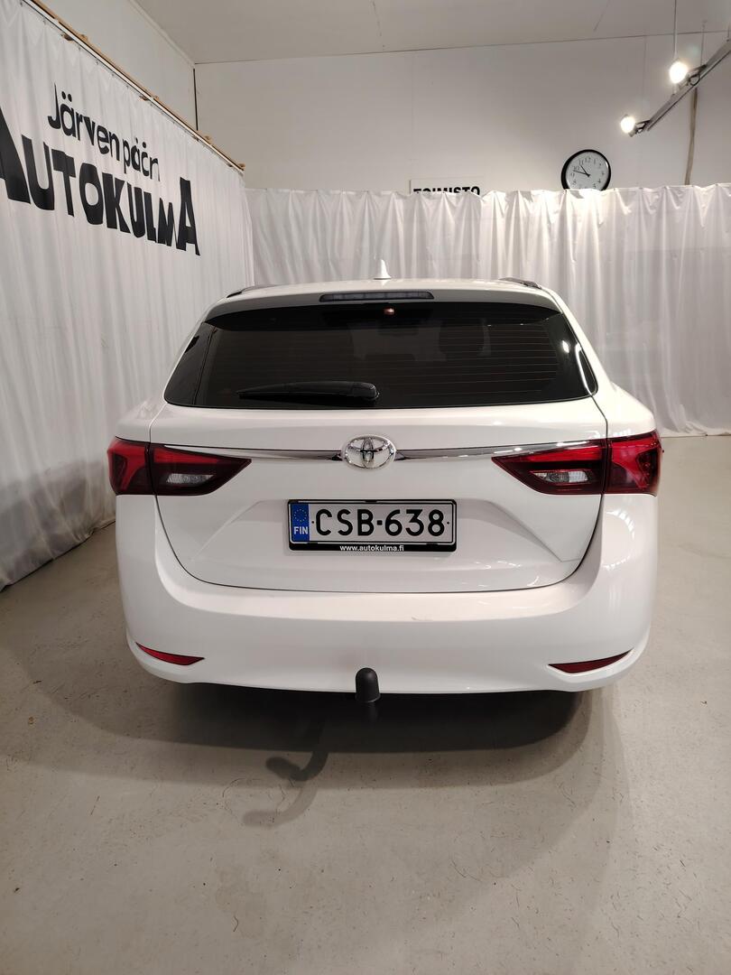 Toyota Avensis 2017, kuva 3/13