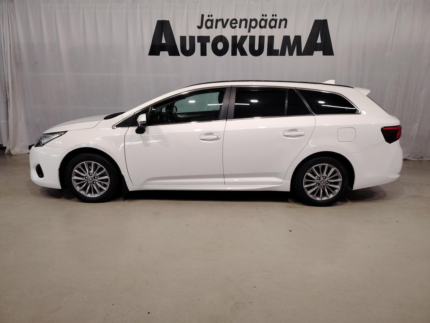 Toyota Avensis 2017, kuva 2/13