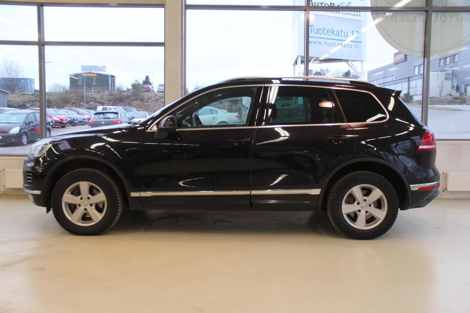 Volkswagen Touareg 2015, kuva 3/10