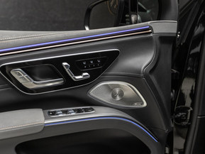 Mercedes-Benz EQS SUV