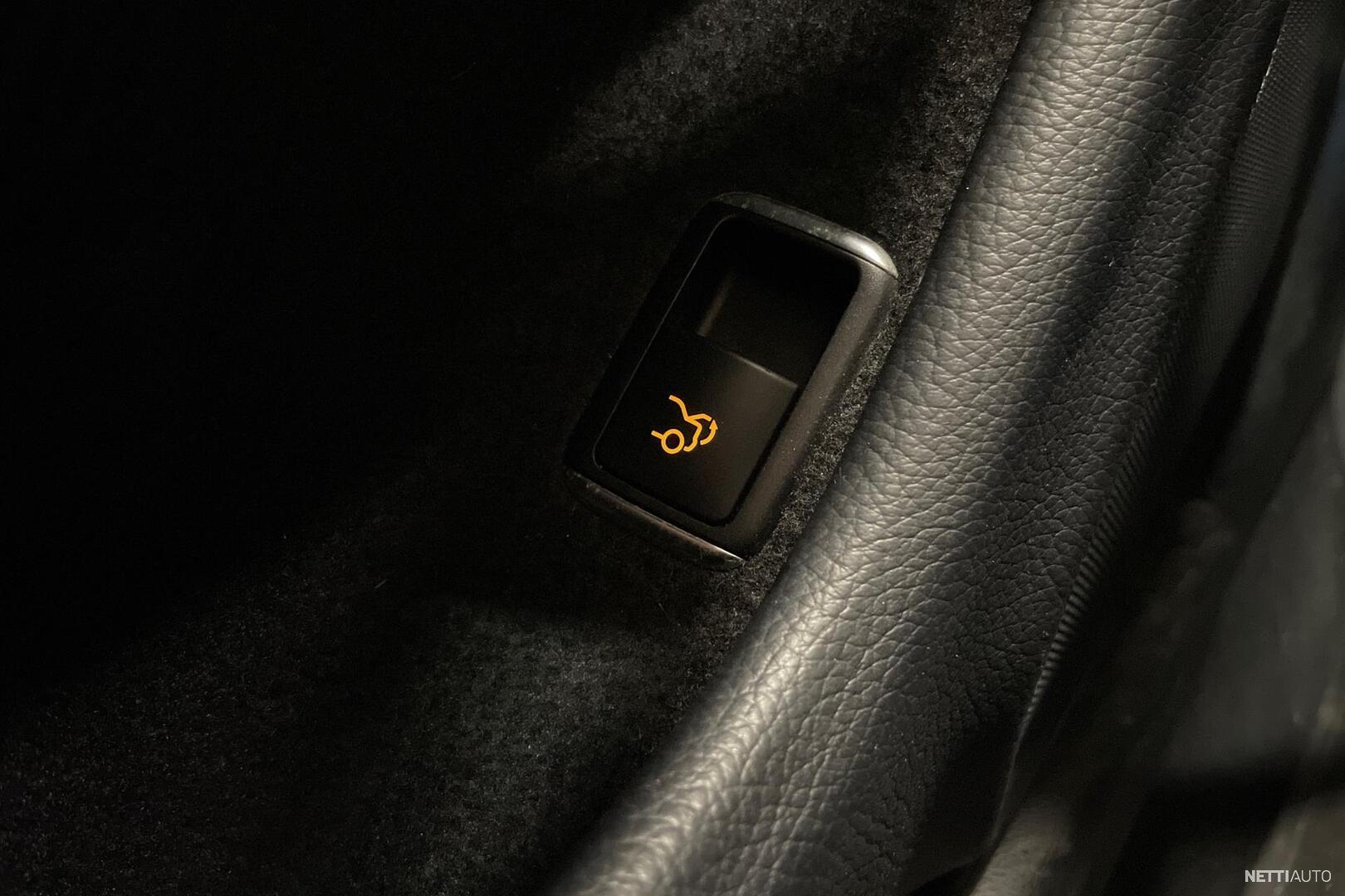 17 / 32