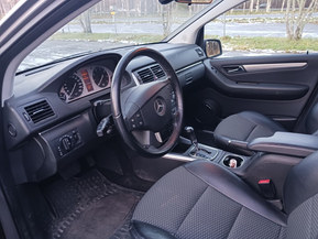 Mercedes-Benz B