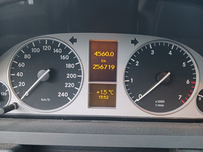 Mercedes-Benz B