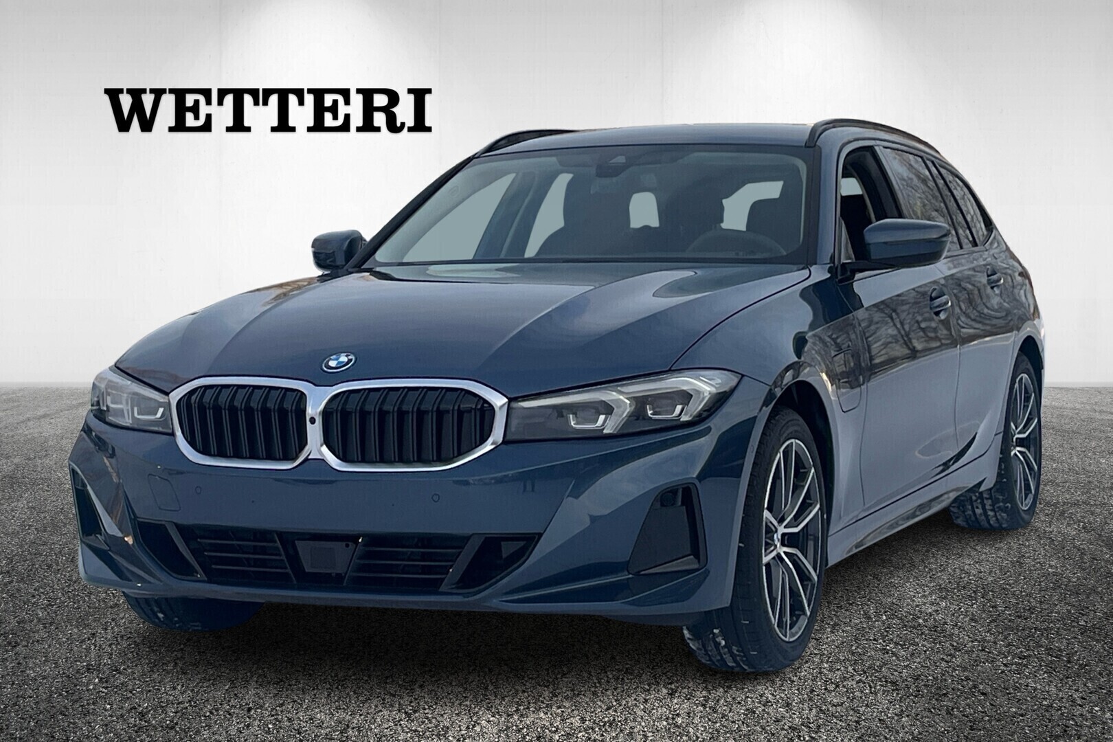 BMW 330