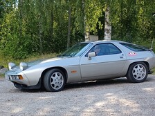 Porsche 928