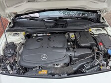 Mercedes-Benz 180
