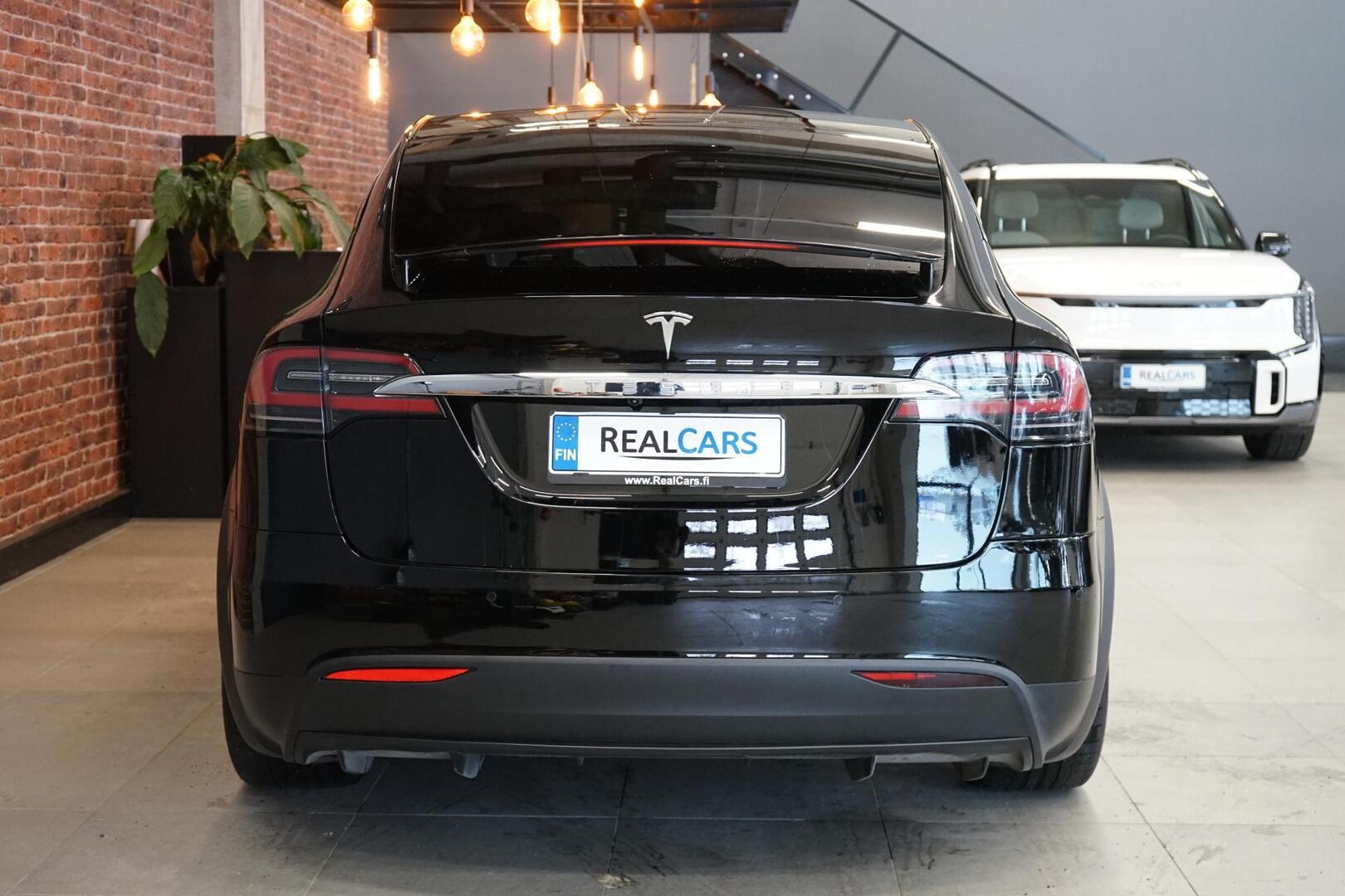 Tesla Model X 2020, photo 7/20